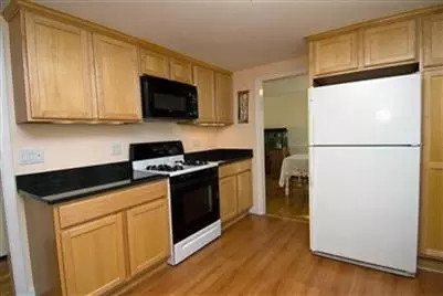 79 Longfellow Dr, Centerville, MA 02632 photo 2