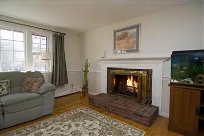 79 Longfellow Dr, Centerville, MA 02632 photo 5