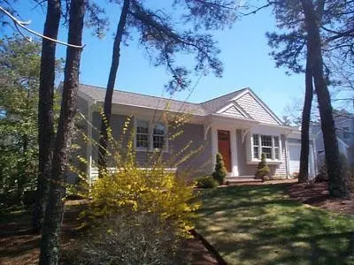 194 Surf Dr, Mashpee, MA 02649 photo 1
