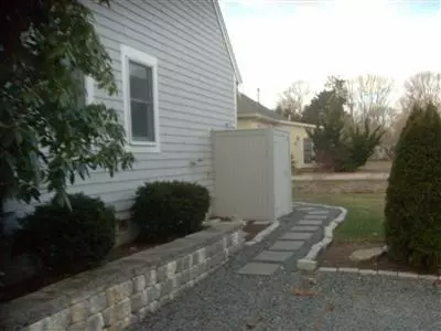 590 Main St, Cotuit, MA 02635 photo 4