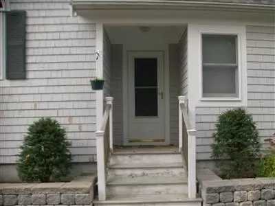590 Main St, Cotuit, MA 02635 photo 5