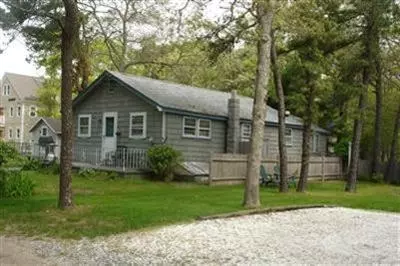 11 Childs Rd, Mashpee, MA 02649 photo 2