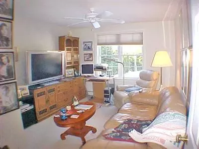 125 Snead Dr, Mashpee, MA 02649 photo 8