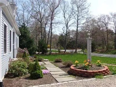 36 Brewster Rd, Mashpee, MA 02649 photo 2