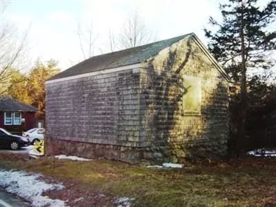 325 Great Marsh Rd, Centerville, MA 02632 photo 2