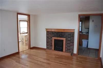 7 Wankinquoah Ave, Wareham, MA 02571 photo 4