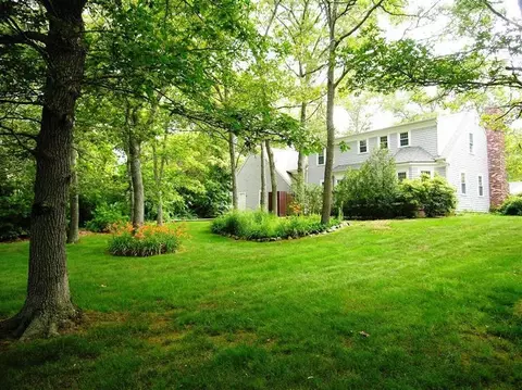 9 Pond View Dr, Centerville, MA 02632 photo 3