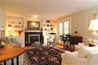 772 S Main St, Centerville, MA 02632 photo 9