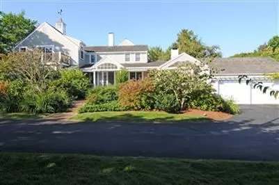 772 S Main St, Centerville, MA 02632 photo 1