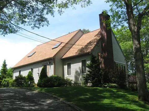 656 River Rd, Marstons Mills, MA 02648 photo 1