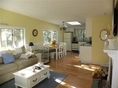 67 Shore Dr, Mashpee, MA 02649 photo 3