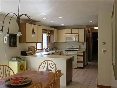 236 Surf Dr, Mashpee, MA 02649 photo 7