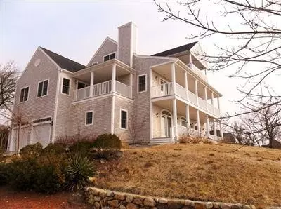 104 Harbor Bluffs Rd, Hyannis, MA 02601 photo 1