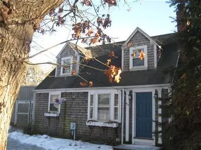 63 Warren St, Osterville, MA 02655 photo 1