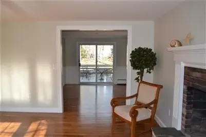 80 Evans St, Osterville, MA 02655 photo 6