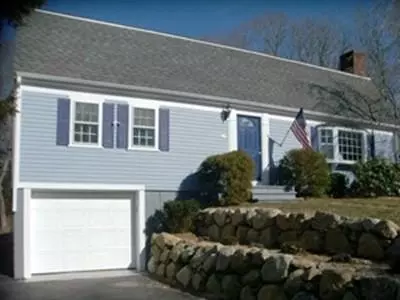 80 Evans St, Osterville, MA 02655 photo 3