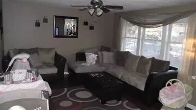 22 Camardo Dr, Wareham, MA 02571 photo 4