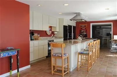 141 Cedar Tree Neck Rd, Marstons Mills, MA 02648 photo 8
