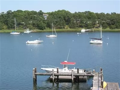 141 Cedar Tree Neck Rd, Marstons Mills, MA 02648 photo 3