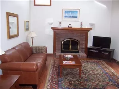 109 Allan Rd, West Barnstable, MA 02668 photo 2