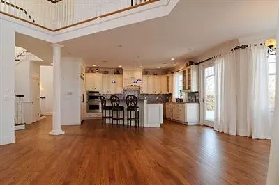 5 Compass Cir, Mashpee, MA 02649 photo 9