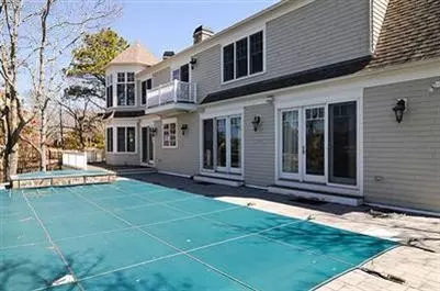 5 Compass Cir, Mashpee, MA 02649 photo 4