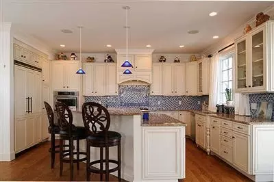 5 Compass Cir, Mashpee, MA 02649 photo 11