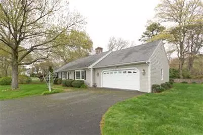 164 Marstons Ln, Yarmouth Port, MA 02675 photo 1