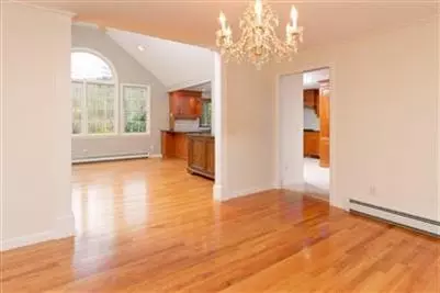 164 Marstons Ln, Yarmouth Port, MA 02675 photo 2