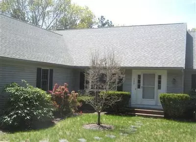 125 Shell Ln, Cotuit, MA 02635 photo 2