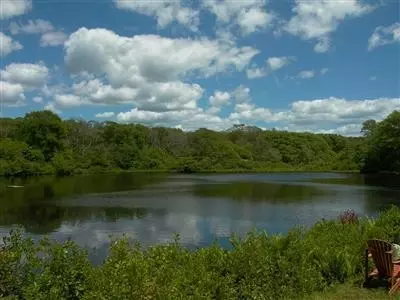 16 Turtle Cv, Chilmark, MA 02535 photo 2