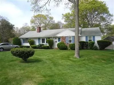 8 Buckskin Path, Centerville, MA 02632 photo 1