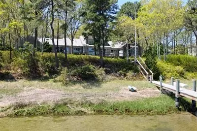 140 Garrison Ln, Osterville, MA 02655 photo 3