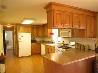 152 W Wind Cir, Osterville, MA 02655 photo 2