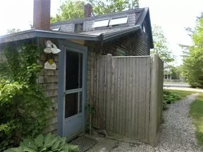 252 School St, Cotuit, MA 02635 photo 18