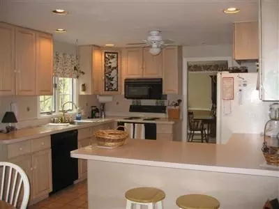 895 Bridge Rd, Eastham, MA 02642 photo 5