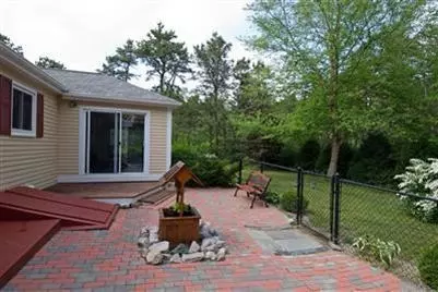 73 Surf Dr, Mashpee, MA 02649 photo 12