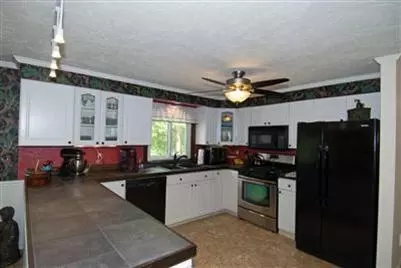 73 Surf Dr, Mashpee, MA 02649 photo 4