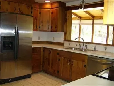 51 Boulder Rd, Barnstable, MA 02630 photo 3