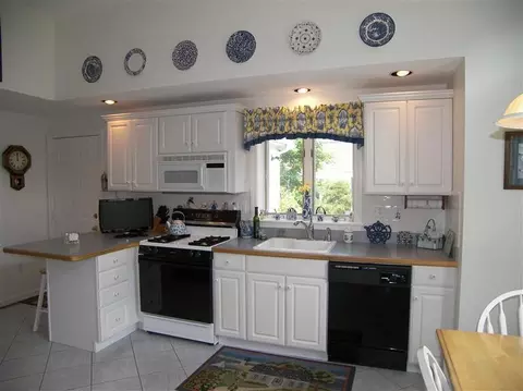 47 Snead Dr, Mashpee, MA 02649 photo 6