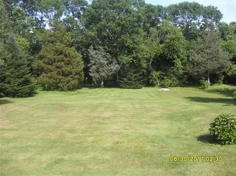 26 Locust Ave, West Barnstable, MA 02668 photo 3