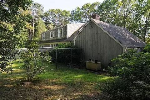 40 Bunker Hill Rd, Osterville, MA 02655 photo 2