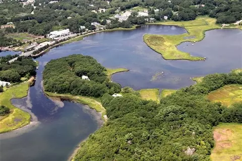 140 Eel Pond Rd, Monument Beach, MA 02553 photo 2