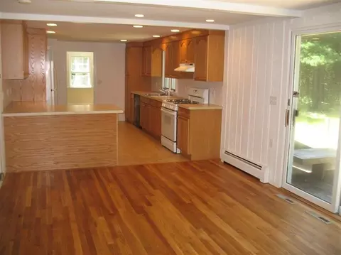 59 Grove St, Cotuit, MA 02635 photo 4