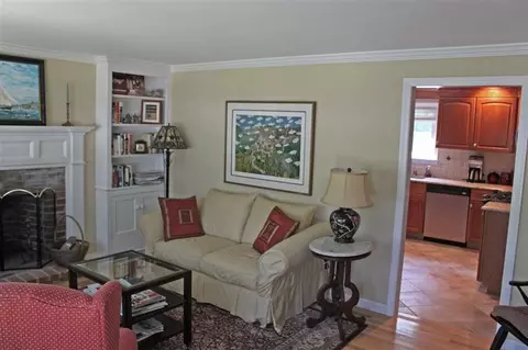 142 Mooring Dr, Cotuit, MA 02635 photo 2