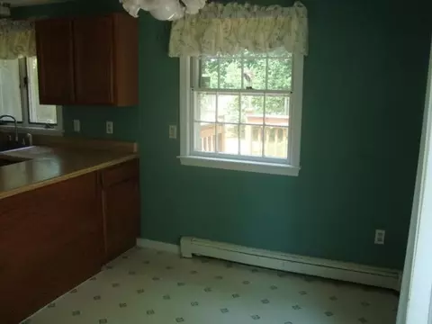 44 County Seat St, Hyannis, MA 02601 photo 3