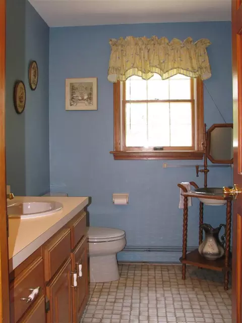161 Camelback Rd, Marstons Mills, MA 02648 photo 11