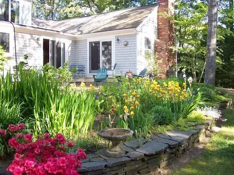 58 Tracey Rd, Cotuit, MA 02635 photo 3