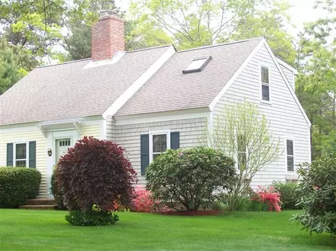 58 Tracey Rd, Cotuit, MA 02635 photo 5