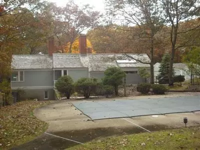 185 Prince Ave, Marstons Mills, MA 02648 photo 5